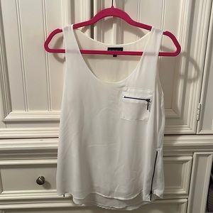White tank top with zipper heart pocket and zippers on sides